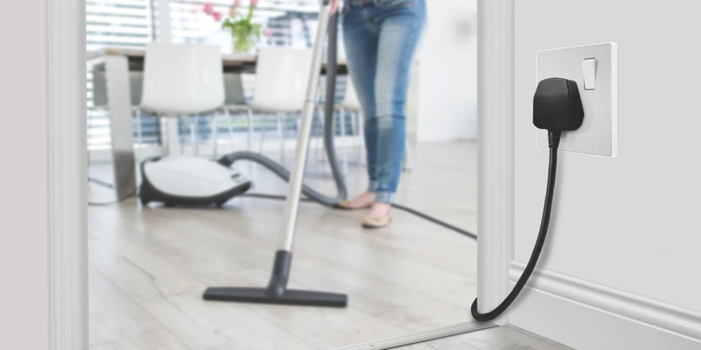 British General Evolve 13A 1-Gang SP Switched Socket Brushed Steel With White Inserts 9 British General Evolve 13A 1-Gang SP Switched Socket Brushed Steel With White Inserts - Image 7