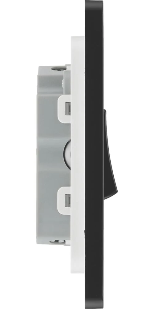 British General Evolve 20 A 16AX 3-Gang 2-Way Light Switch Black With Black Inserts 8 British General Evolve 20 A 16AX 3-Gang 2-Way Light Switch Black With Black Inserts - Image 6