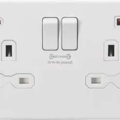 Knightsbridge SFR9909MW 13A 2-Gang DP Switched Socket + 4.0A 2-Outlet Type A & C USB Charger Matt White With White Inserts