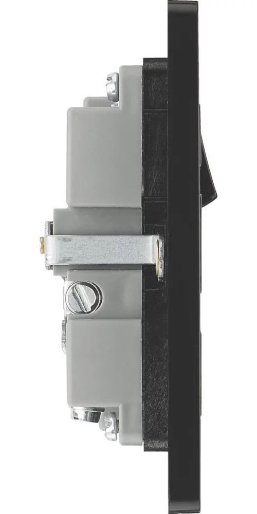 British General Evolve 13A 1-Gang SP Switched Socket + 2.1A 2-Outlet Type A USB Charger Matt Black With Black Inserts 8 British General Evolve 13A 1-Gang SP Switched Socket + 2.1A 2-Outlet Type A USB Charger Matt Black With Black Inserts - Image 6