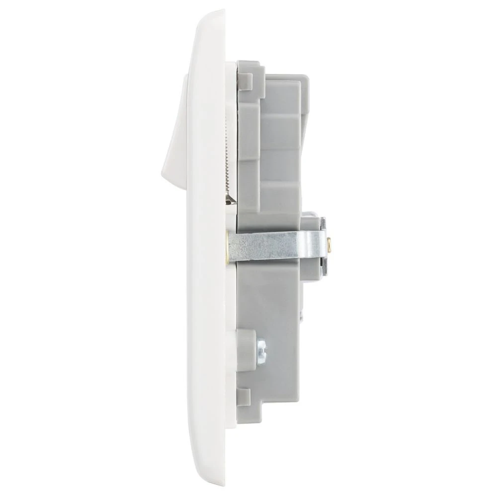 British General 800 Series 13A 2-Gang SP Switched Socket + 3A 2-Outlet Type A & C USB Charger White 6 British General 800 Series 13A 2-Gang SP Switched Socket + 3A 2-Outlet Type A & C USB Charger White - Image 4