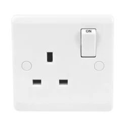 LAP 13A 1-Gang SP Switched Plug Socket White -British General Shop 32767 A1