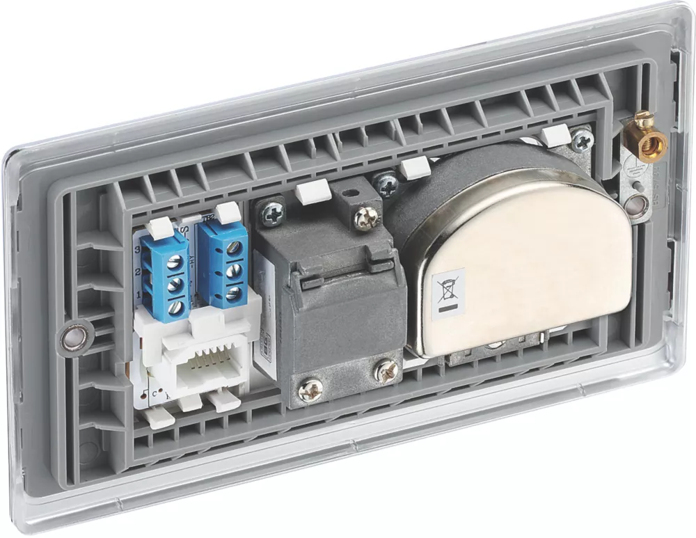 British General NEXUS METAL 4-Gang Quadruplex TV Socket Polished Chrome 5 British General NEXUS METAL 4-Gang Quadruplex TV Socket Polished Chrome - Image 3