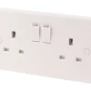 Essentials 13A 2-Gang DP Switched Plug Socket White -British General Shop 3699D P