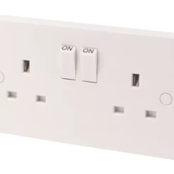 Essentials 13A 2-Gang DP Switched Plug Socket White