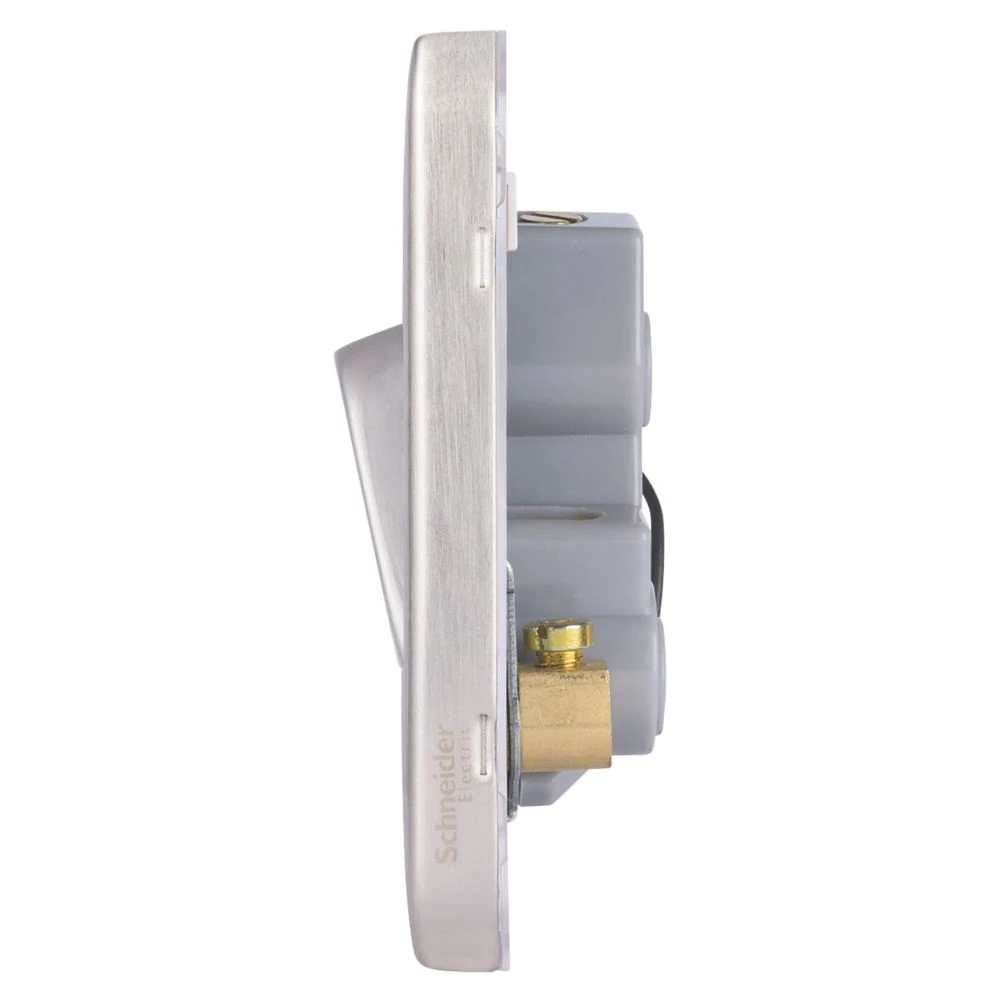 Schneider Electric Lisse Deco 50A 1-Gang DP Cooker Switch Brushed Stainless Steel With LED With White Inserts 5 Schneider Electric Lisse Deco 50A 1-Gang DP Cooker Switch Brushed Stainless Steel With LED With White Inserts - Image 3