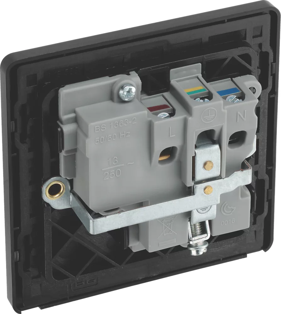 British General Evolve 13A 1-Gang SP Switched Socket Satin Brass With Black Inserts 7 British General Evolve 13A 1-Gang SP Switched Socket Satin Brass With Black Inserts - Image 5