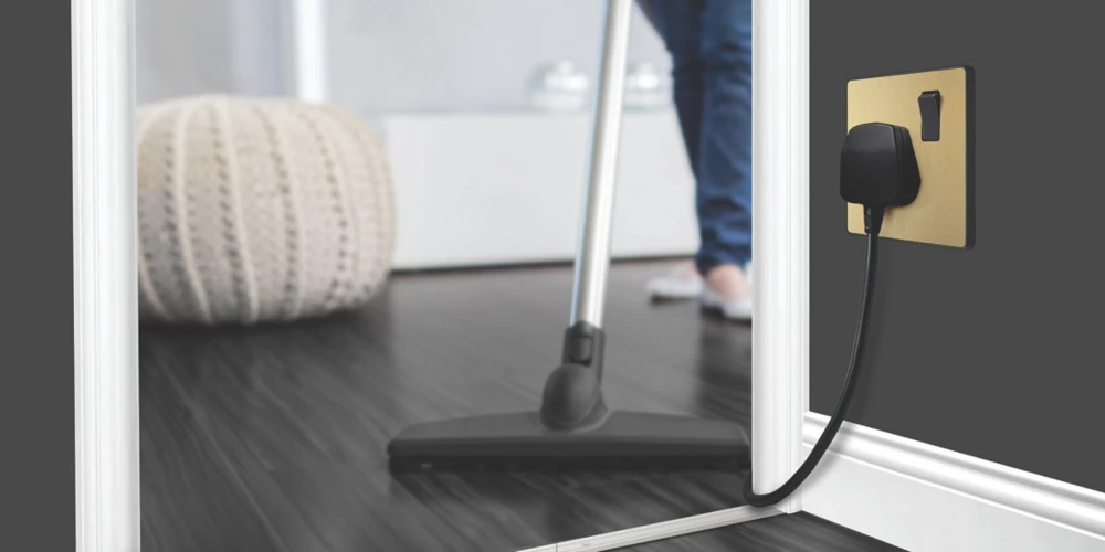 British General Evolve 13A 1-Gang SP Switched Socket Satin Brass With Black Inserts 9 British General Evolve 13A 1-Gang SP Switched Socket Satin Brass With Black Inserts - Image 7