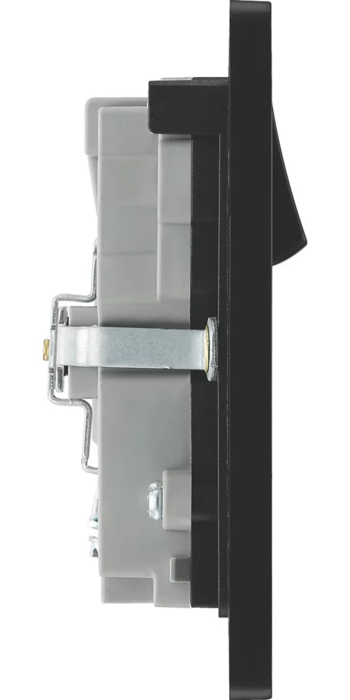 British General Evolve 13A 2-Gang SP Switched Socket + 3A 2-Outlet Type A & C USB Charger Matt Black With Black Inserts 8 British General Evolve 13A 2-Gang SP Switched Socket + 3A 2-Outlet Type A & C USB Charger Matt Black With Black Inserts - Image 6
