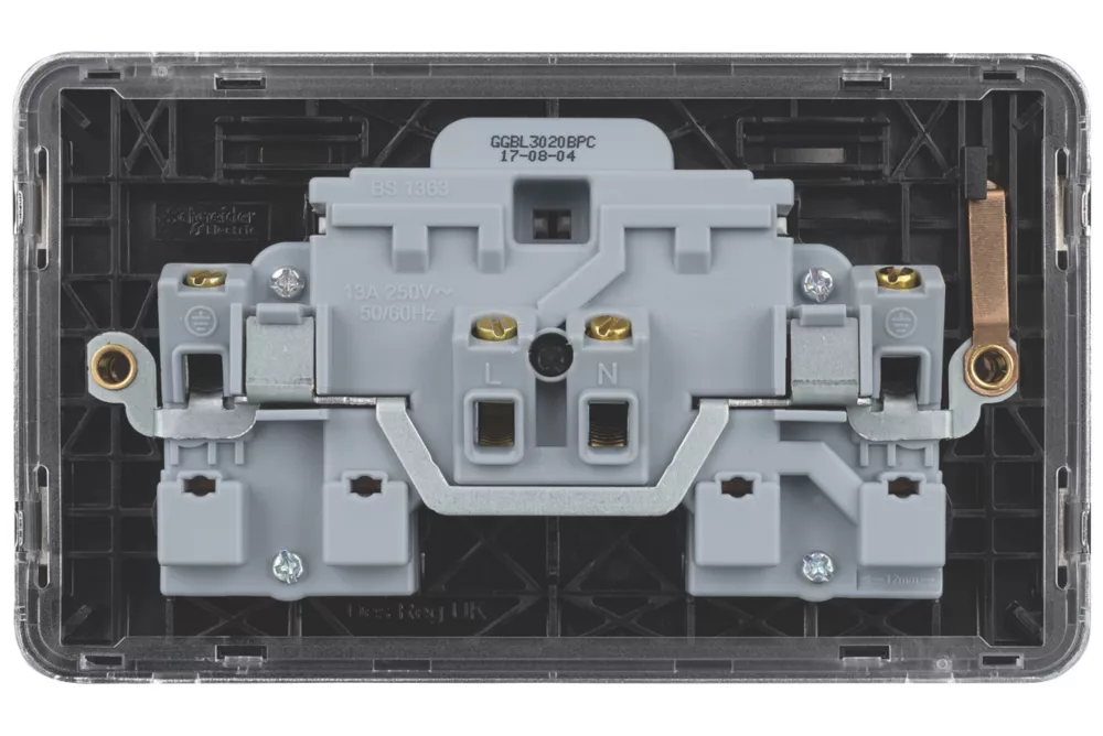 Schneider Electric Lisse Deco 13A 2-Gang SP Switched Plug Socket Polished Chrome With Black Inserts 6 Schneider Electric Lisse Deco 13A 2-Gang SP Switched Plug Socket Polished Chrome With Black Inserts - Image 4