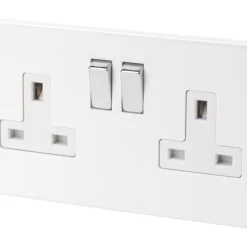 Varilight 13AX 2-Gang DP Switched Plug Socket Ice White With White Inserts