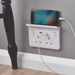 Schneider Electric Lisse 2.1A 2-Gang SP Switched Socket + 2.1A 2-Outlet Type A USB Charger White -British General Shop 5429J A4