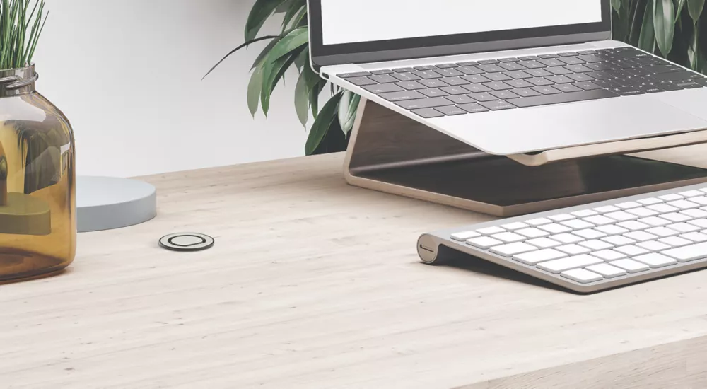 Knightsbridge SK0010 2.4A 2-Outlet Type A Pop-Up USB Charger Brushed Chrome 7 Knightsbridge SK0010 2.4A 2-Outlet Type A Pop-Up USB Charger Brushed Chrome - Image 5