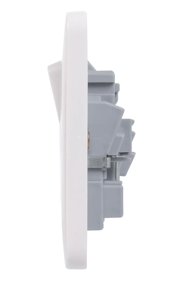 Schneider Electric Lisse 13A 2-Gang SP Switched Plug Socket White 5 Schneider Electric Lisse 13A 2-Gang SP Switched Plug Socket White - Image 3