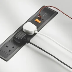 Knightsbridge SKRECFC 13A 3-Gang SP Switched Power Station + 4.0A 2-Outlet Type A & C USB Charger Black -British General Shop 625VF A2