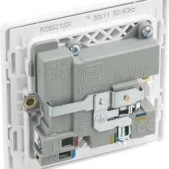 British General Evolve 13A 1-Gang SP Switched Socket + 2.1A 2-Outlet Type A USB Charger Brushed Steel With White Inserts 13 British General Evolve 13A 1-Gang SP Switched Socket + 2.1A 2-Outlet Type A USB Charger Brushed Steel With White Inserts -British General Shop 669RF A4