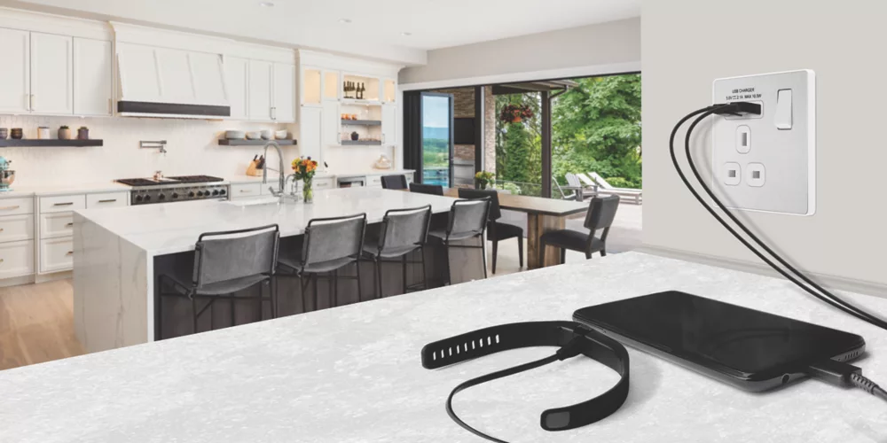 British General Evolve 13A 1-Gang SP Switched Socket + 2.1A 2-Outlet Type A USB Charger Brushed Steel With White Inserts 9 British General Evolve 13A 1-Gang SP Switched Socket + 2.1A 2-Outlet Type A USB Charger Brushed Steel With White Inserts - Image 7