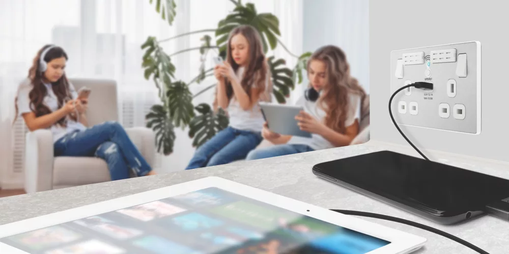 British General Evolve 13A 2-Gang SP Switched Double Socket With WiFi Extender + 2.1A 1-Outlet Type A USB Charger Brushed Steel With White Inserts 9 British General Evolve 13A 2-Gang SP Switched Double Socket With WiFi Extender + 2.1A 1-Outlet Type A USB Charger Brushed Steel With White Inserts - Image 7