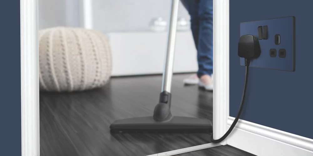 British General Evolve 13A 2-Gang SP Switched Socket Blue With Black Inserts 9 British General Evolve 13A 2-Gang SP Switched Socket Blue With Black Inserts - Image 7