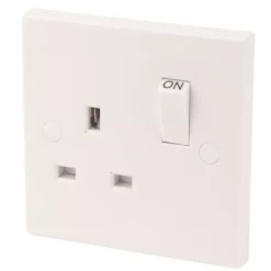 Essentials 13A 1-Gang DP Switched Plug Socket White