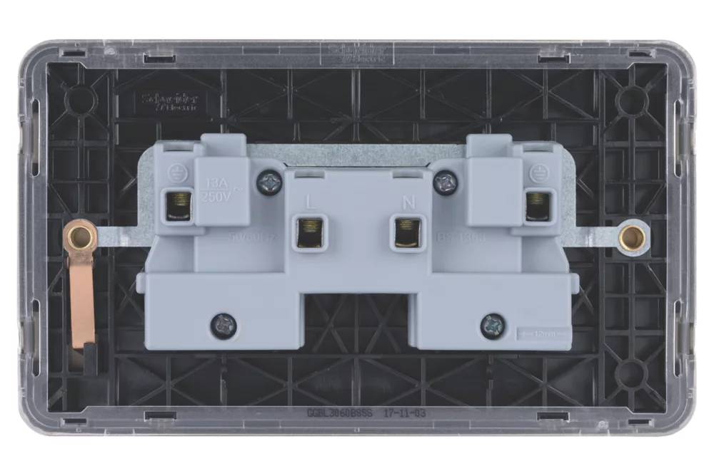 Schneider Electric Lisse Deco 13A 2-Gang Unswitched Plug Socket Brushed Stainless Steel With Black Inserts 6 Schneider Electric Lisse Deco 13A 2-Gang Unswitched Plug Socket Brushed Stainless Steel With Black Inserts - Image 4