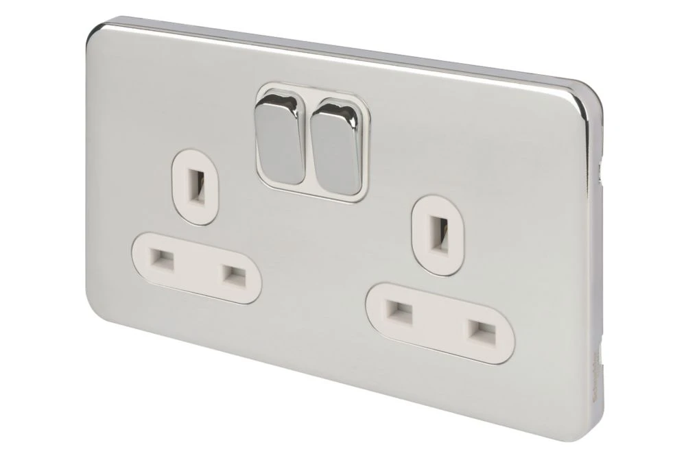 Schneider Electric Lisse Deco 13A 2-Gang SP Switched Plug Socket Polished Chrome With White Inserts 3 Schneider Electric Lisse Deco 13A 2-Gang SP Switched Plug Socket Polished Chrome With White Inserts