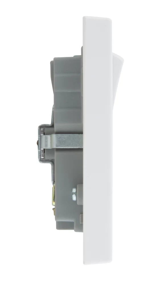 British General 900 Series 13A 2-Gang SP Switched Socket + 3.1A 2-Outlet Type A USB Charger White 6 British General 900 Series 13A 2-Gang SP Switched Socket + 3.1A 2-Outlet Type A USB Charger White - Image 4
