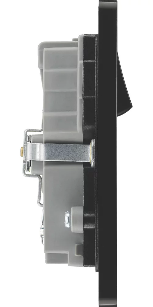 British General Evolve 13A 2-Gang SP Switched Socket + 3.1A 2-Outlet Type A USB Charger Grey With Black Inserts 8 British General Evolve 13A 2-Gang SP Switched Socket + 3.1A 2-Outlet Type A USB Charger Grey With Black Inserts - Image 6