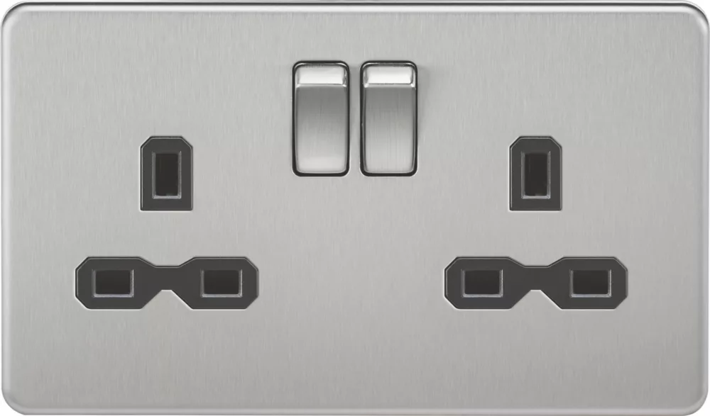 Knightsbridge SFR9000BC 13A 2-Gang DP Switched Double Socket Brushed Chrome With Black Inserts 3 Knightsbridge SFR9000BC 13A 2-Gang DP Switched Double Socket Brushed Chrome With Black Inserts