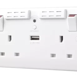 British General 800 Series 13A 2-Gang SP Switched Wi-Fi Extender Socket + 2.1A 1-Outlet Type A USB Charger White