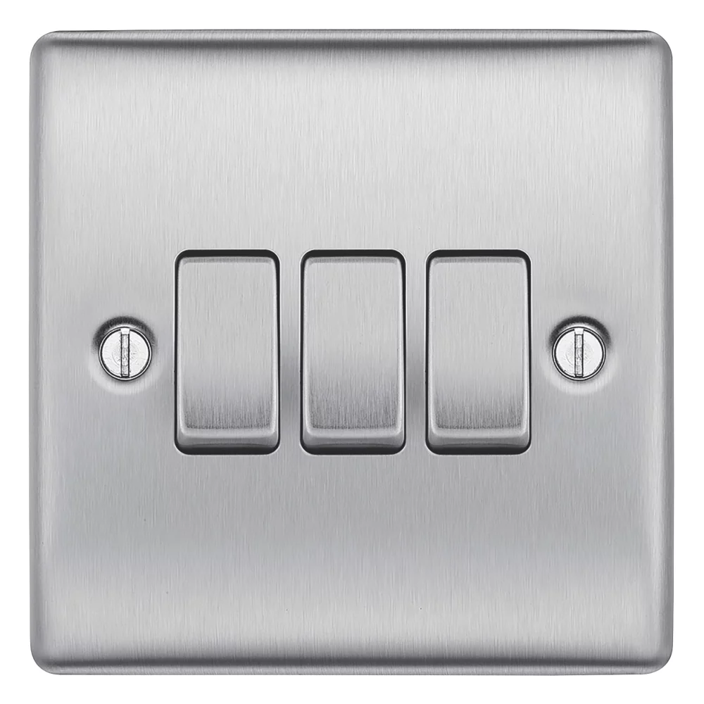 British General Nexus Metal 10AX 3-Gang 2-Way Light Switch Brushed Steel 4 British General Nexus Metal 10AX 3-Gang 2-Way Light Switch Brushed Steel - Image 2