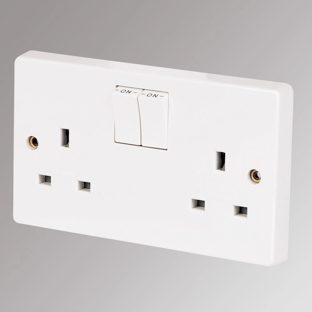 Crabtree Capital 13A 2-Gang SP Switched Plug Socket White 3 Crabtree Capital 13A 2-Gang SP Switched Plug Socket White