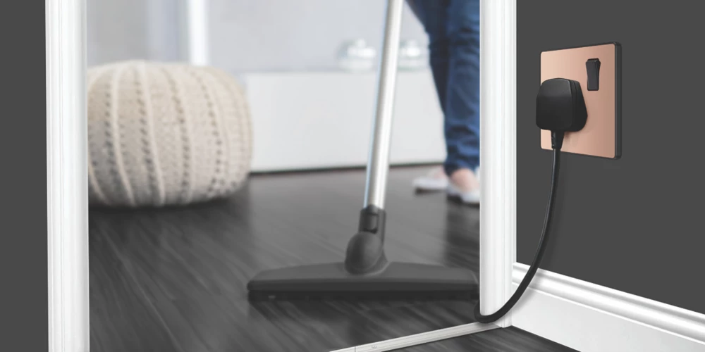 British General Evolve 13A 1-Gang SP Switched Socket Copper With Black Inserts 9 British General Evolve 13A 1-Gang SP Switched Socket Copper With Black Inserts - Image 7