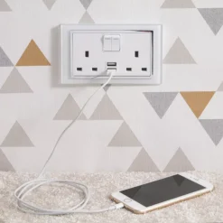 Retrotouch 13A 2-Gang DP Switched Socket + 2.1A 2-Outlet Type A USB Charger White Glass -British General Shop 9819T A6