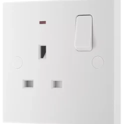 British General 900 Series 13A 1-Gang SP Switched Power Socket White With LED